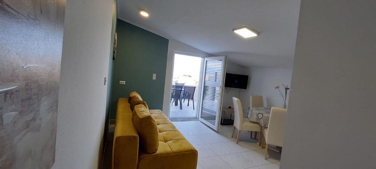 Apartmani Fran ヴィル エクステリア 写真